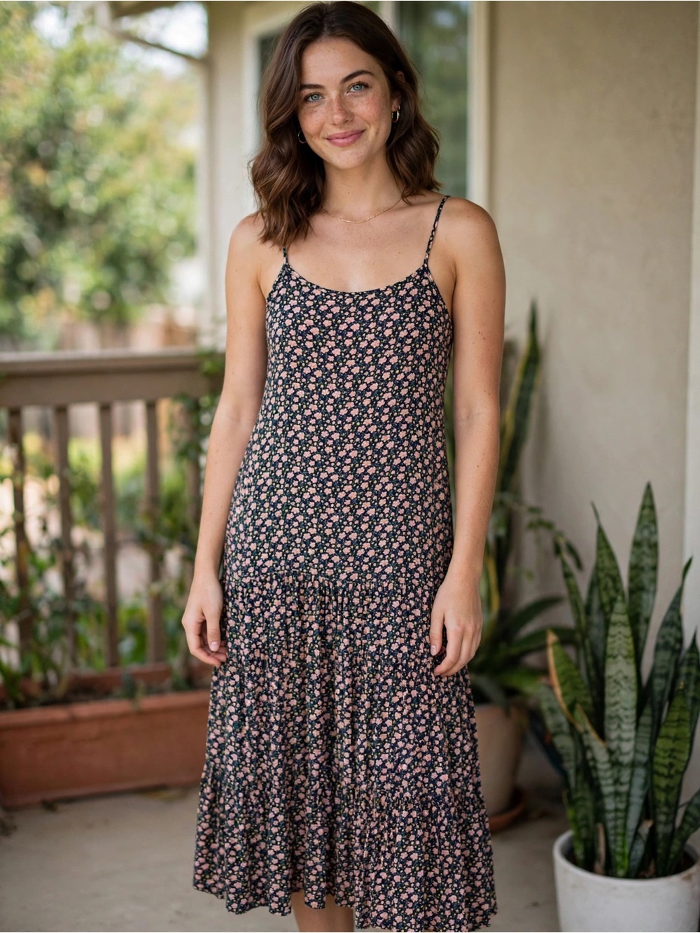 Easel Los Angeles Floral Spaghetti-Strap Midi Dress in Navy and Pink
#0068